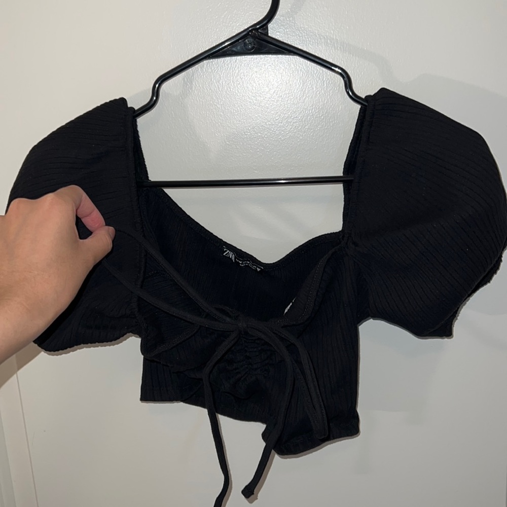 Zara Ribbed crop top with puff sleeves